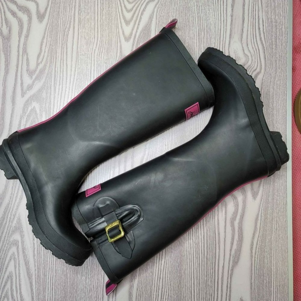 Jonles rain boots